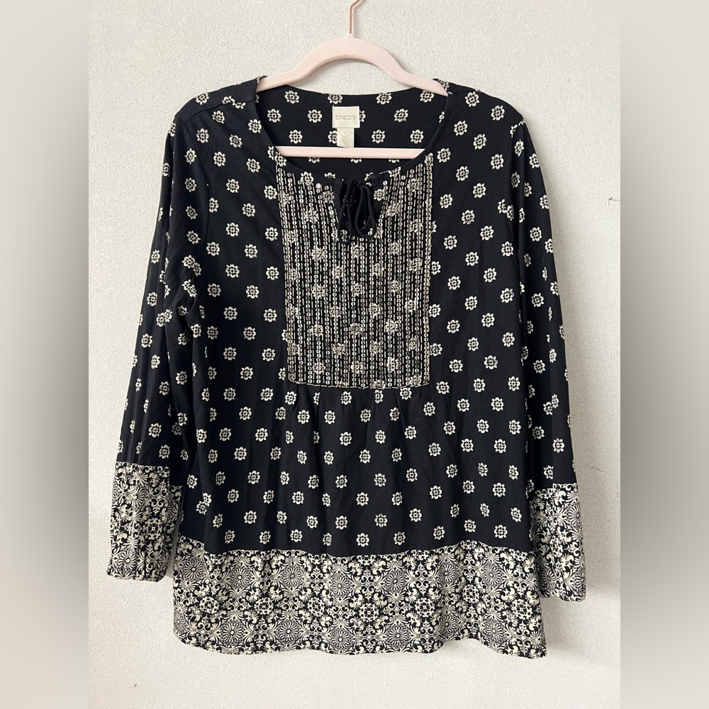 Chico's Black and White Women's Top